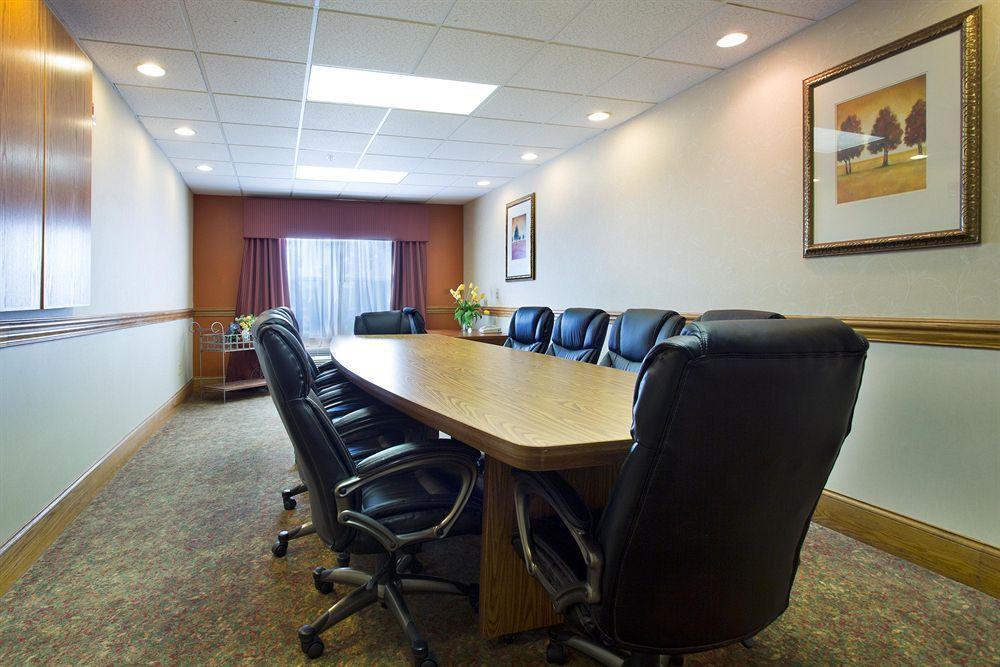 Country Inn & Suites By Radisson, Biloxi-Ocean Springs, Ms Экстерьер фото